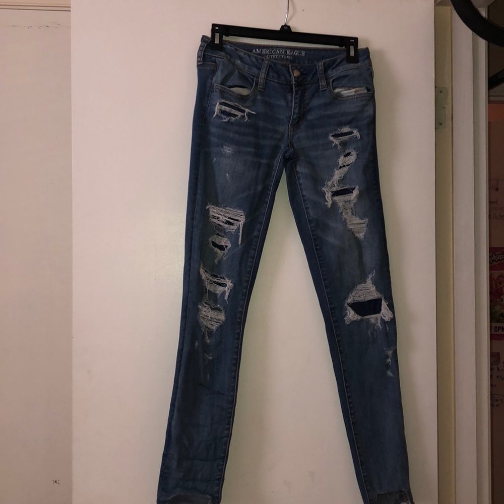 American Eagle distressed jeans